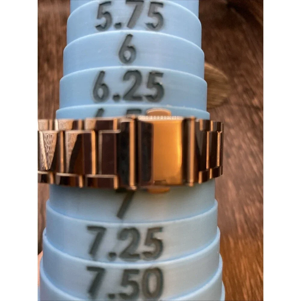 Unbranded Unisex Silver Tone Watch 36 mm New Battery